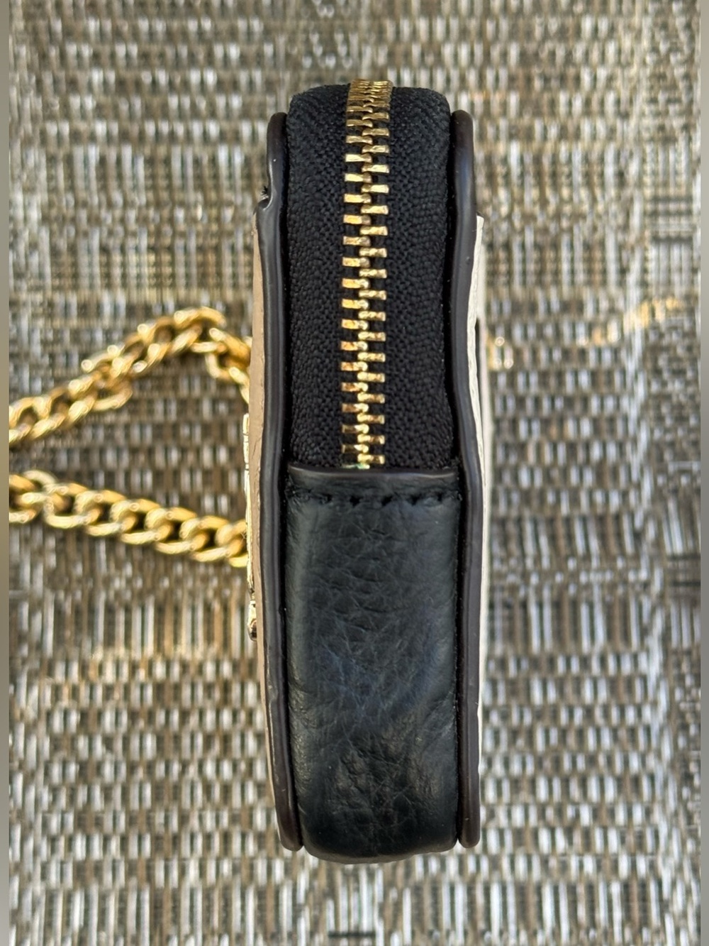 Coach Zip Card Case In Colorblock EUC! - Picture 13 of 14